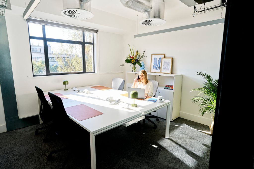 Property photo 2 of 4 Office