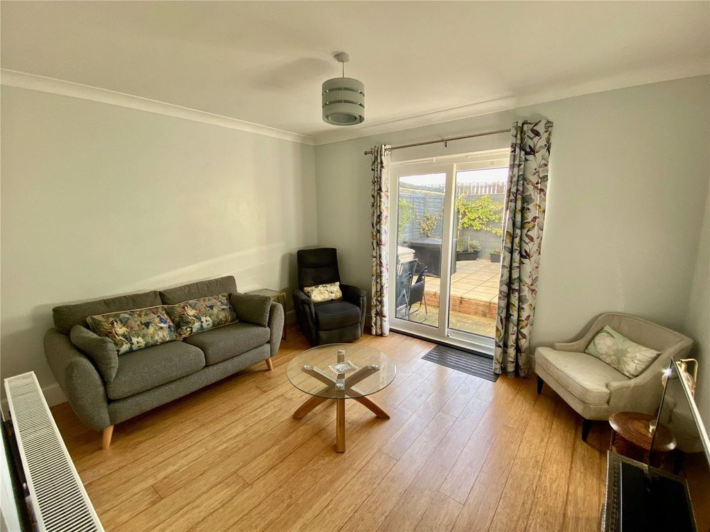 Property photo 2 of 12 Living Room