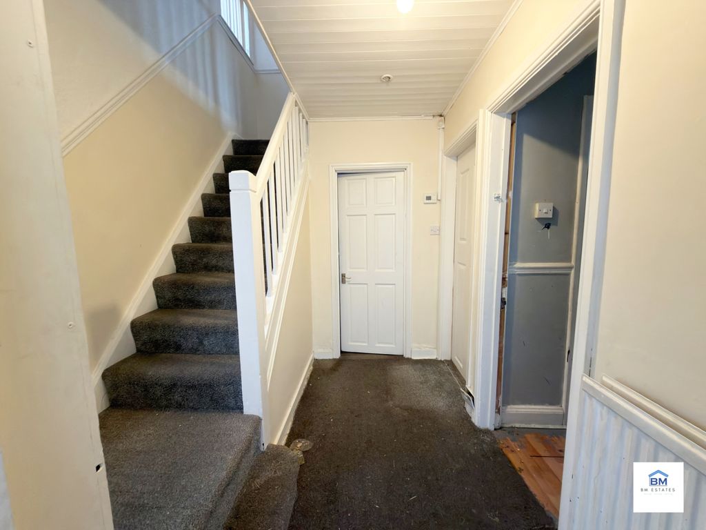Property photo 2 of 13 Photo 11