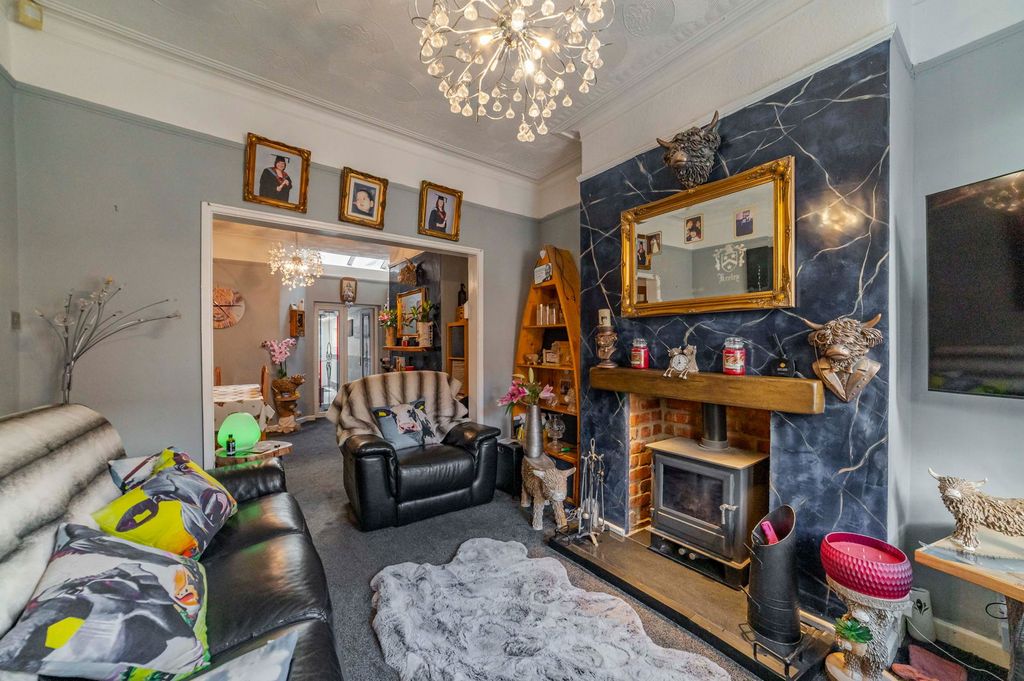 Property photo 3 of 15