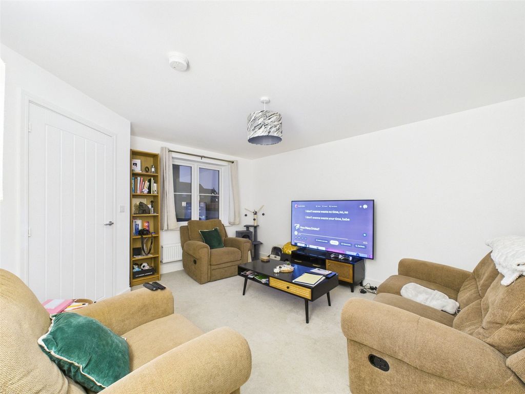 Property photo 2 of 10 Picture No. 11