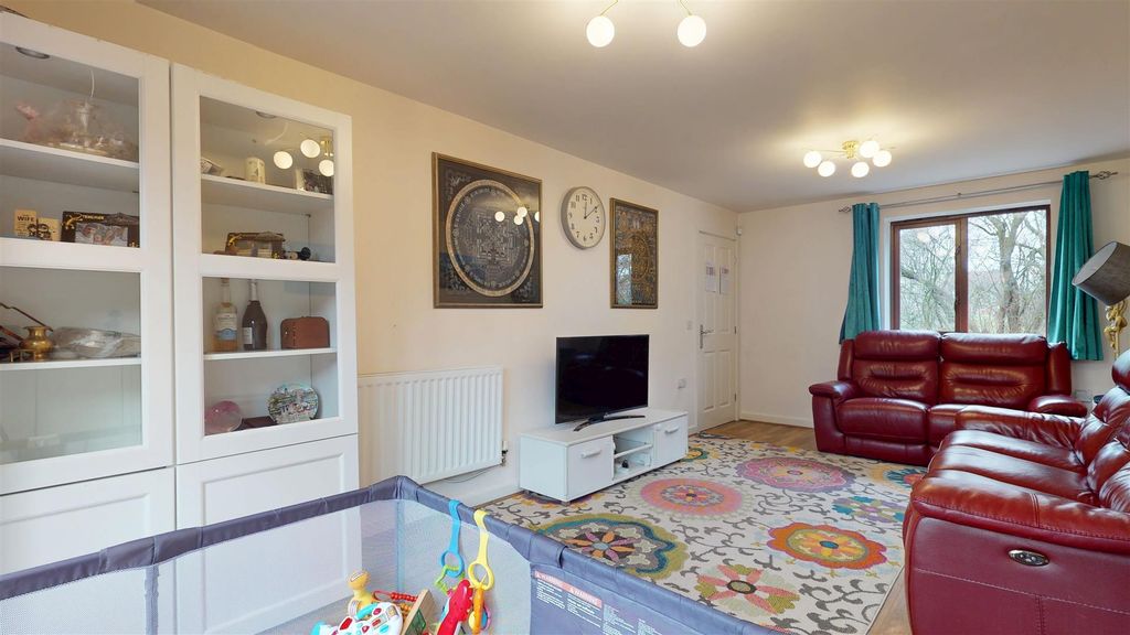 Property photo 3 of 22 01272026_193537.Jpg