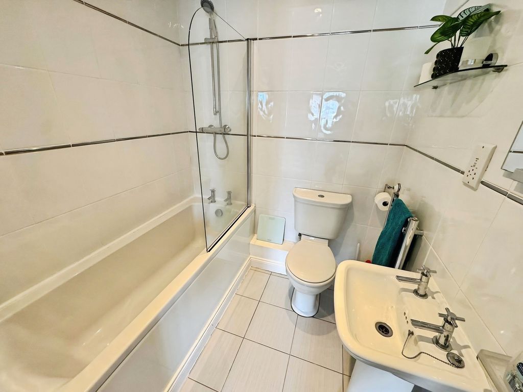 Additional image 9 of 3 bed link detached house for salePrimrose Gardens, Blaydon NE21