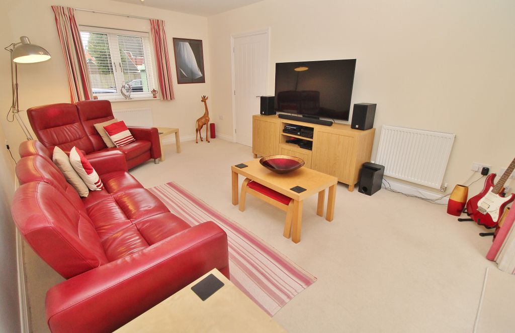 Property photo 3 of 21