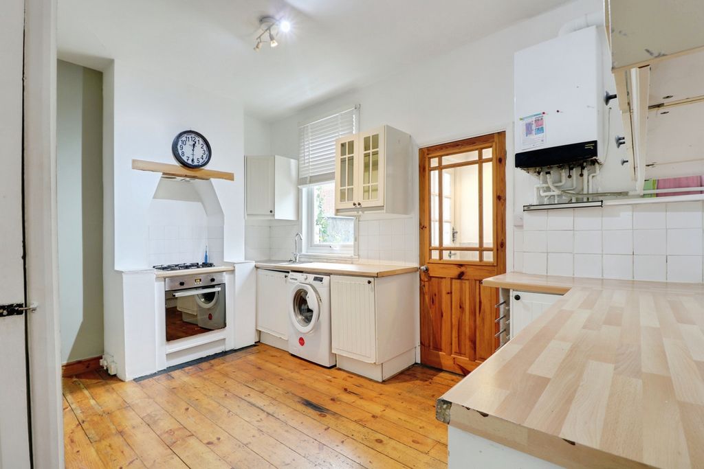 Property photo 2 of 15