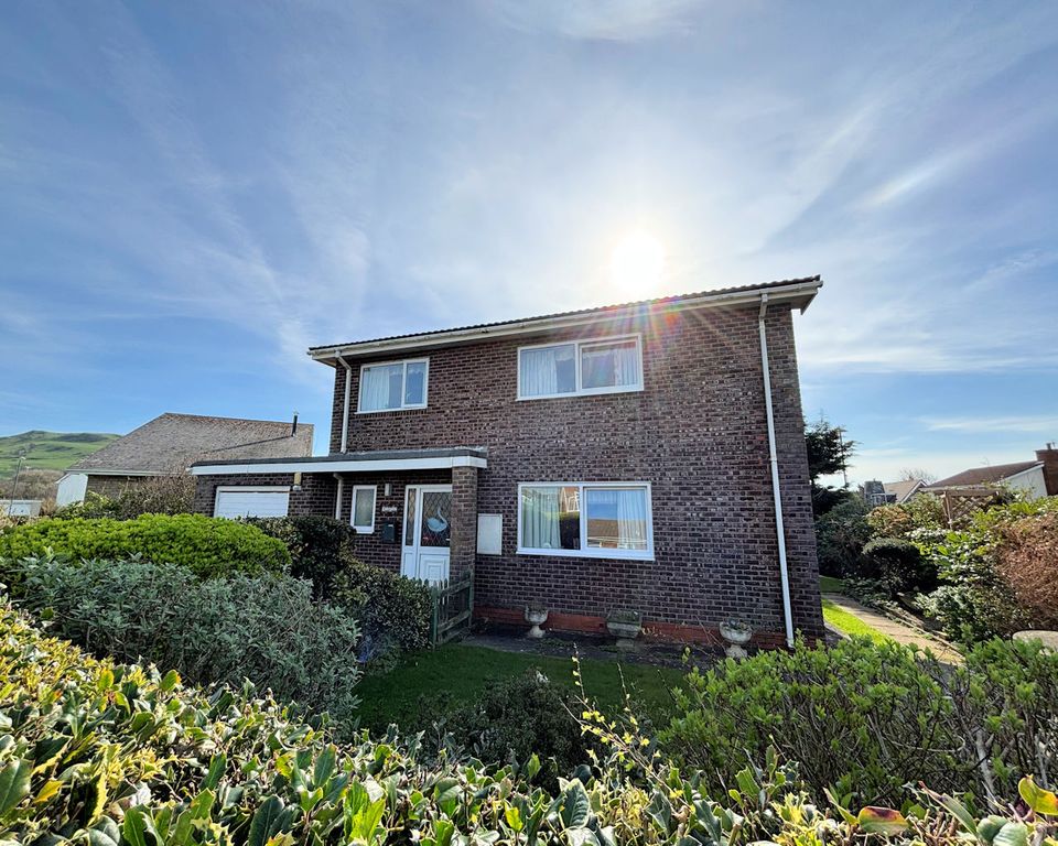 Property photo 2 of 38