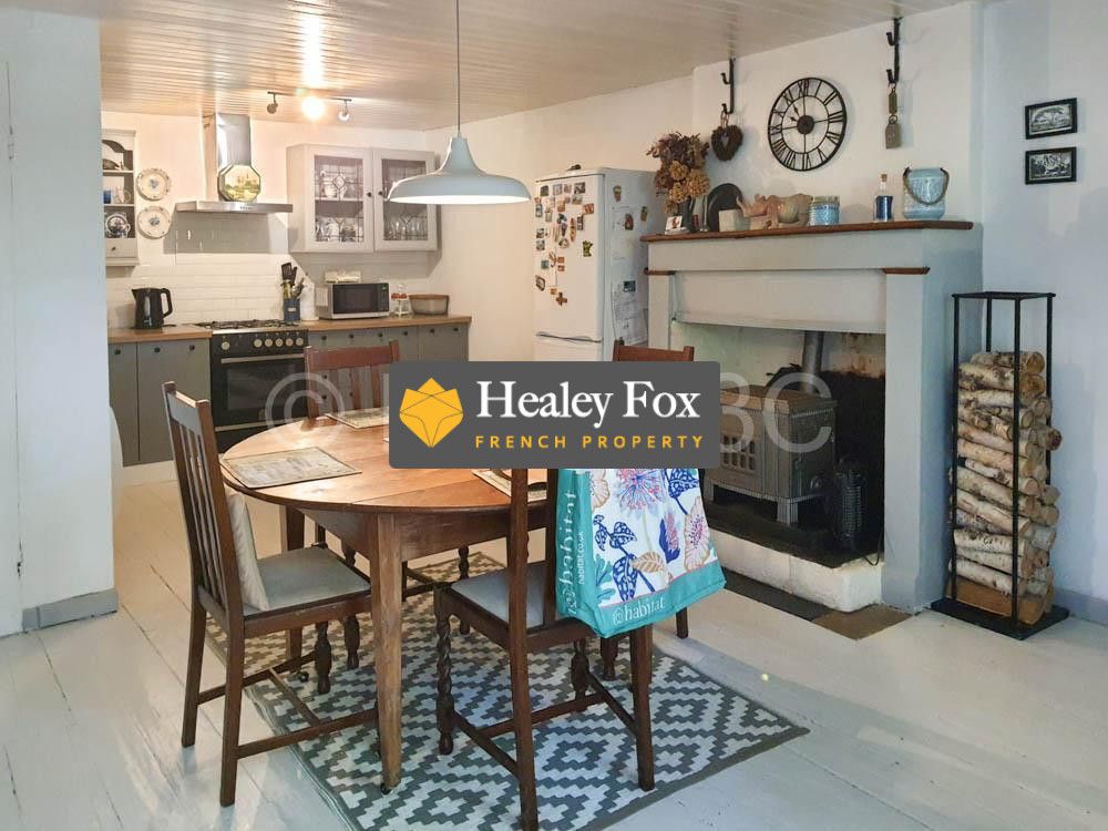 Property photo 3 of 23