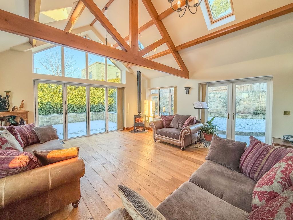 Property photo 2 of 15 Garden Room