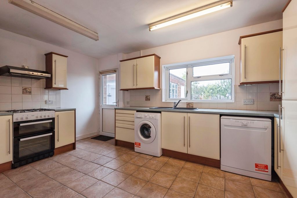 Property photo 3 of 10 Pbox-Img.Jpg