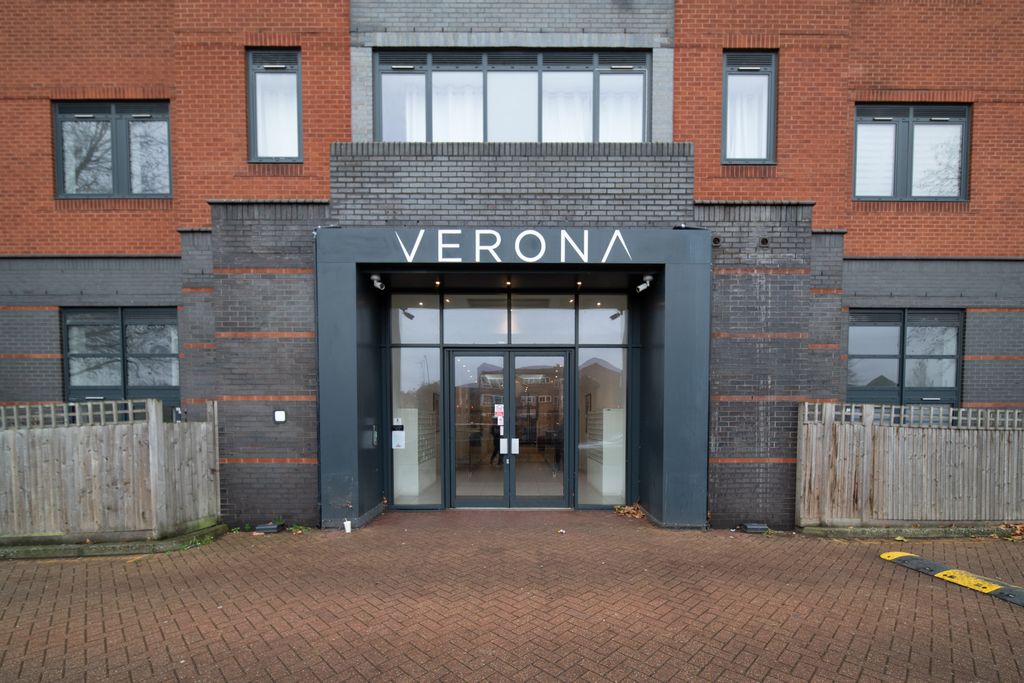 Property photo 1 of 19