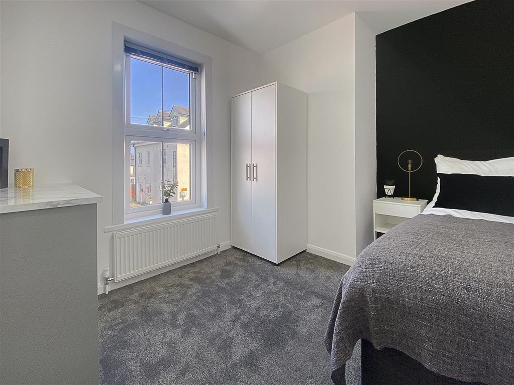 Property photo 2 of 13 54Cb9Fec9c86c8114c92760Eda48107533Da4A71.Jpg