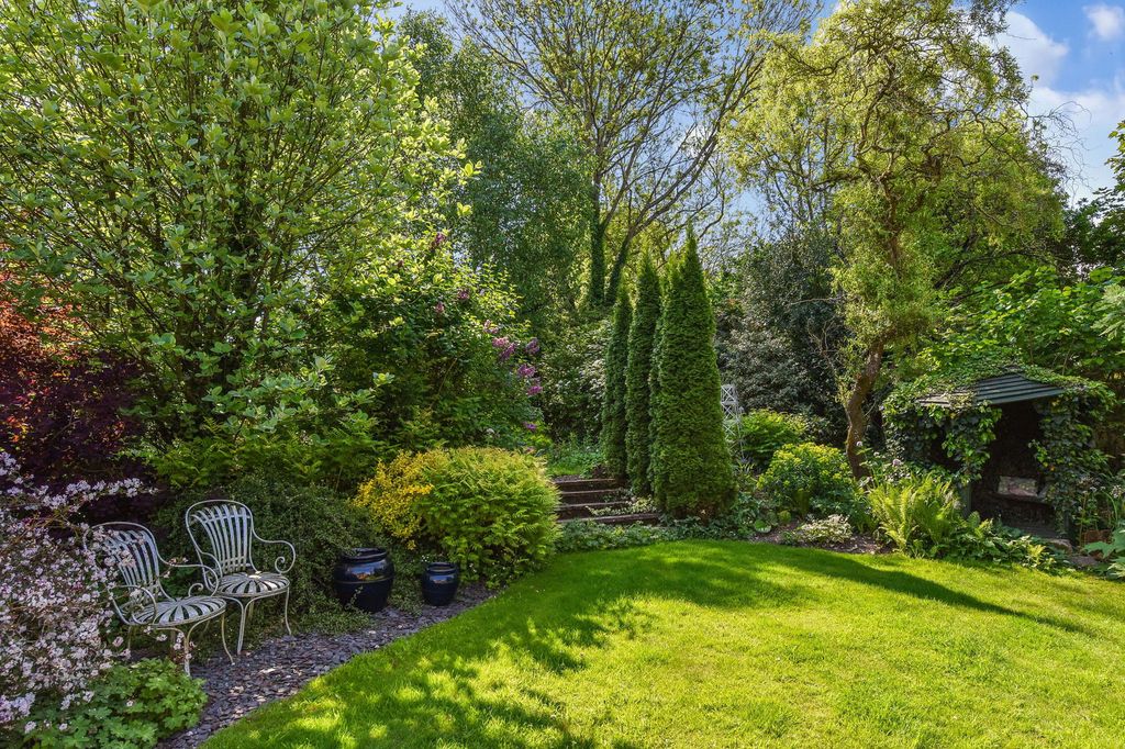 Property photo 3 of 57