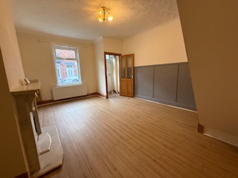 Property photo 2 of 9 Photo 8