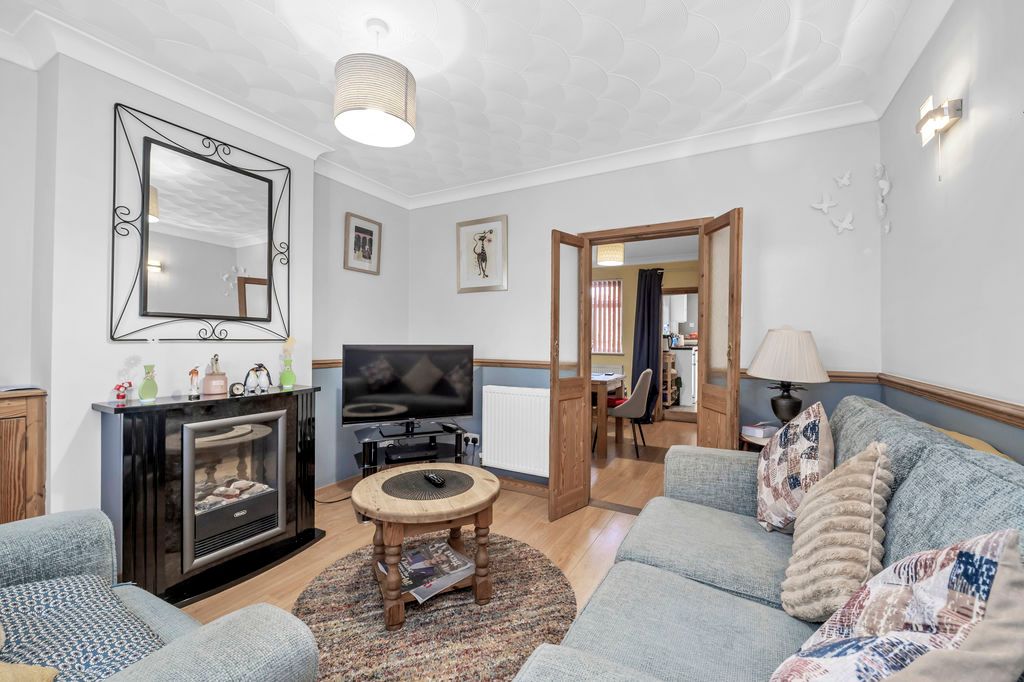 Property photo 2 of 11 Sitting Room