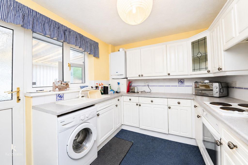 Property photo 2 of 29 Highergate (17).Png