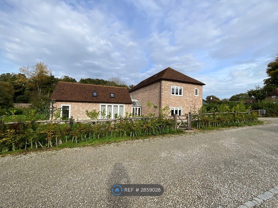 Property photo 2 of 32