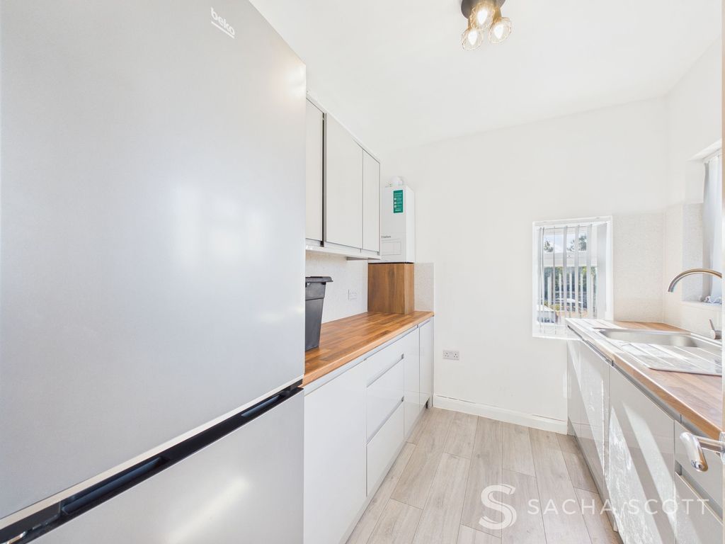 Property photo 3 of 15 Kitchen