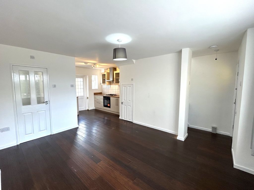 Property photo 3 of 14 Picture No. 26