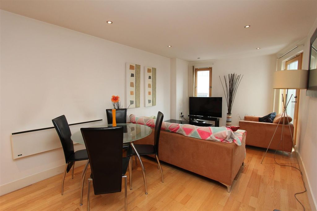 Property photo 1 of 6 Bright, Contemporary Living Area With Dining Space...