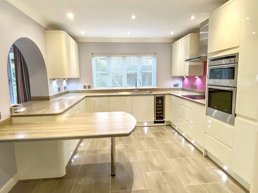 Property photo 3 of 21 Not Specified