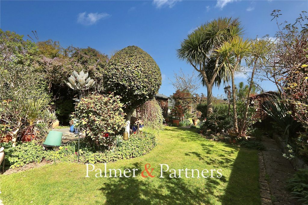 Property photo 2 of 31 Picture No. 19