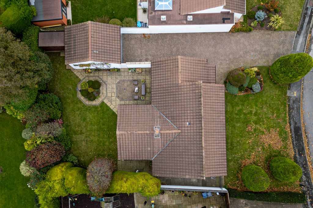 Property photo 3 of 52