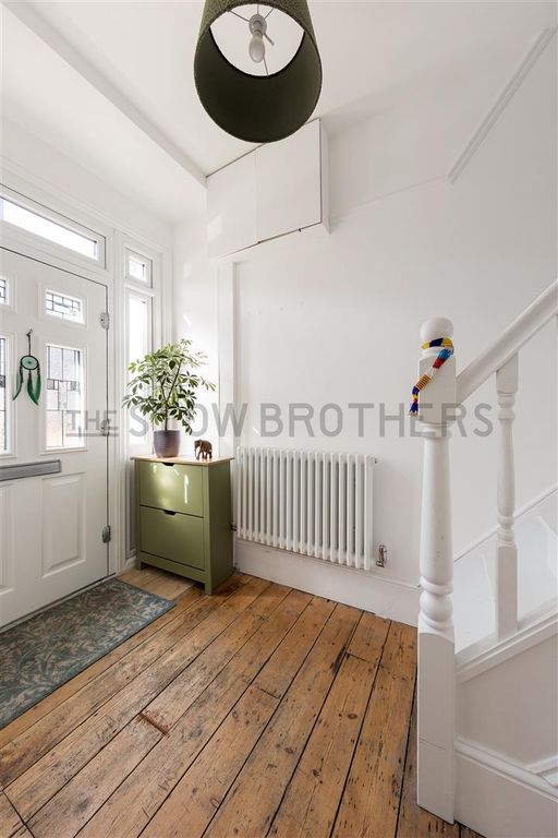 Property photo 3 of 37