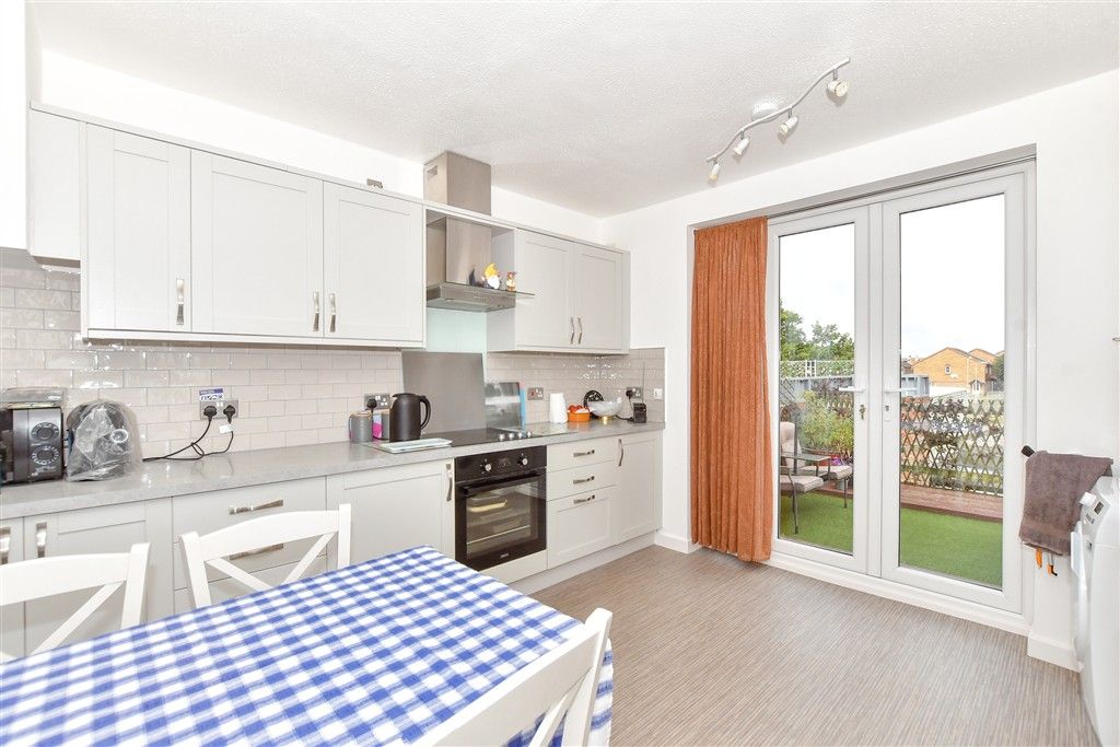 Property photo 3 of 13 Kitchen