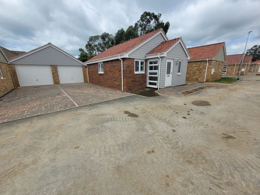 Property photo 2 of 6