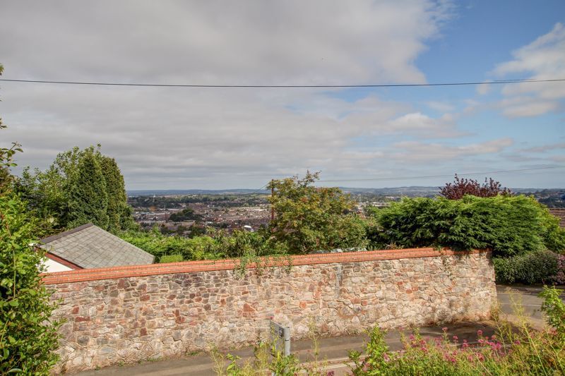 Property photo 2 of 12 Views