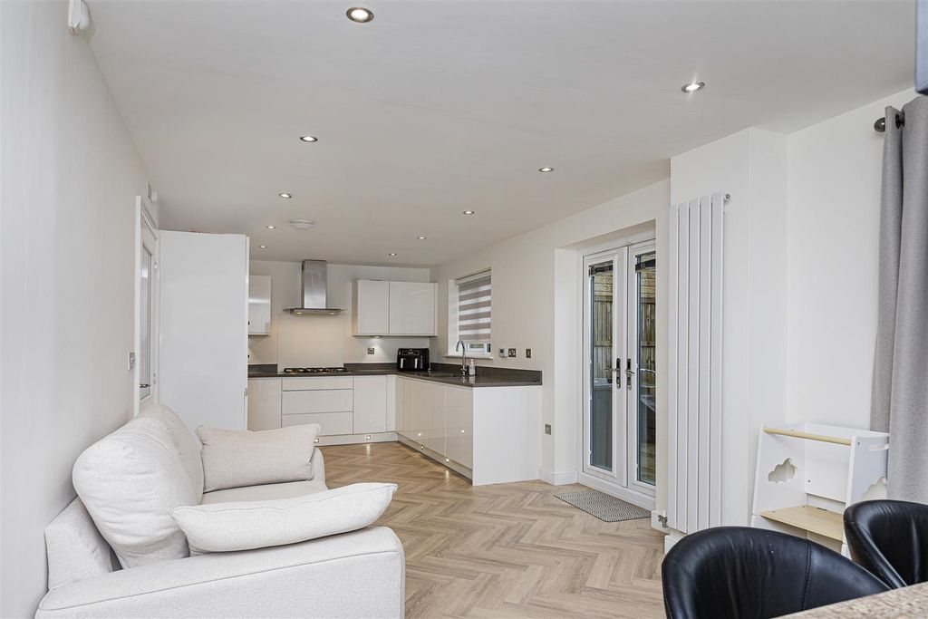 Property photo 2 of 48 Dining Kitchen