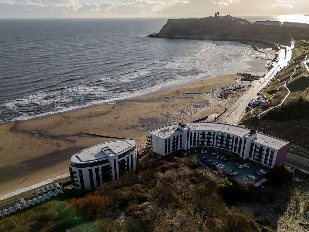 Property photo 2 of 27