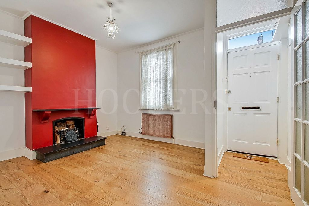 Property photo 2 of 12