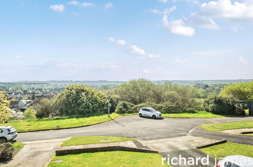 Property photo 2 of 20 Ac63Fdfe22324Af6918B5267ee81Cfa4