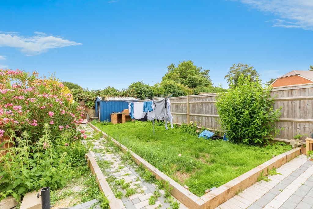 Property photo 3 of 16 Photo