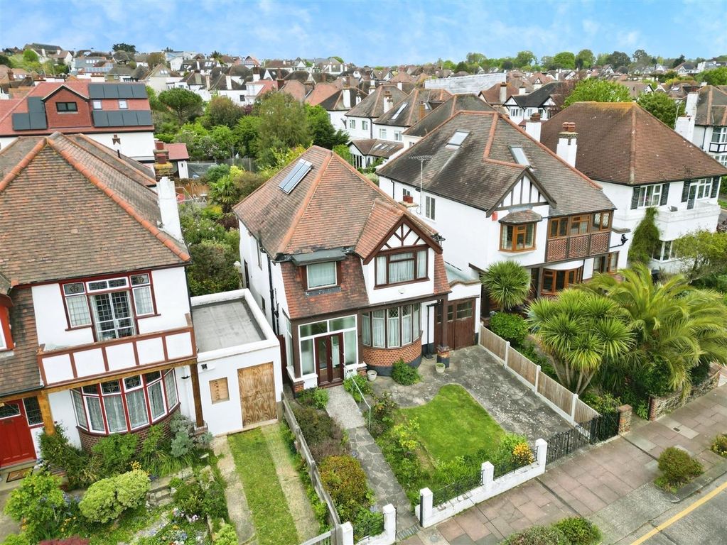 Property photo 1 of 21 Front