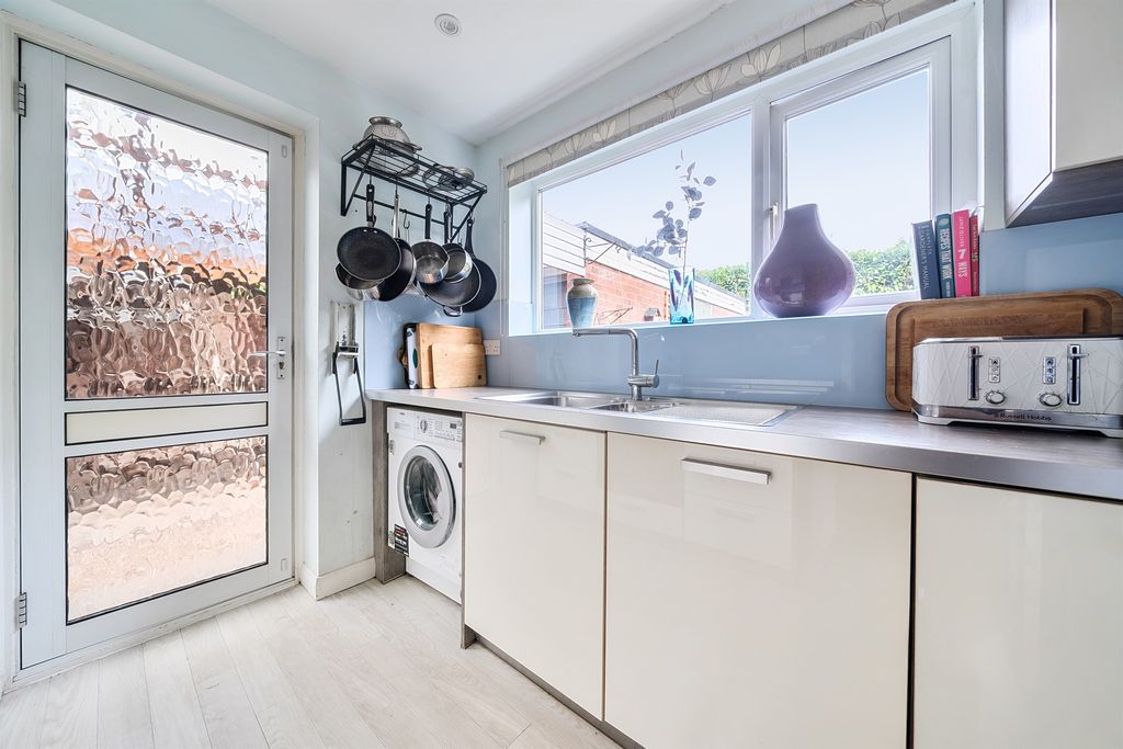 Property photo 3 of 22