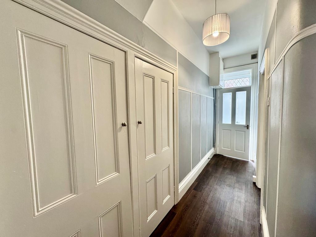 Property photo 3 of 10 Photo 6