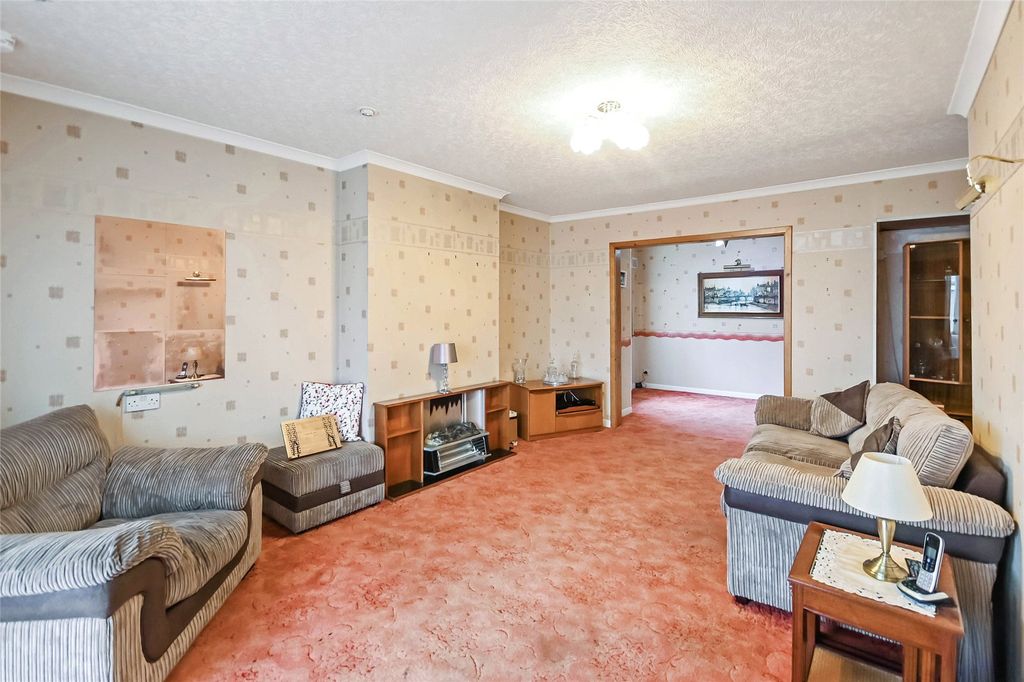 Property photo 3 of 22 Living Room