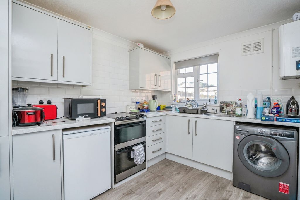 Property photo 3 of 14 Pbox-Img.Jpg