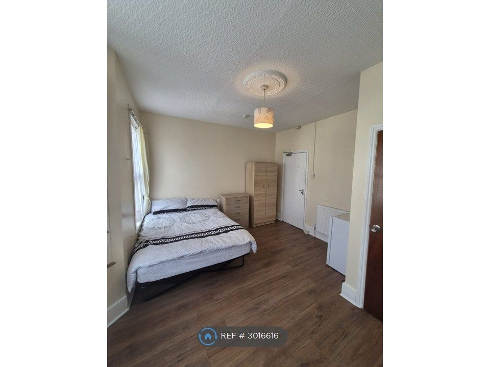 Property photo 1 of 4