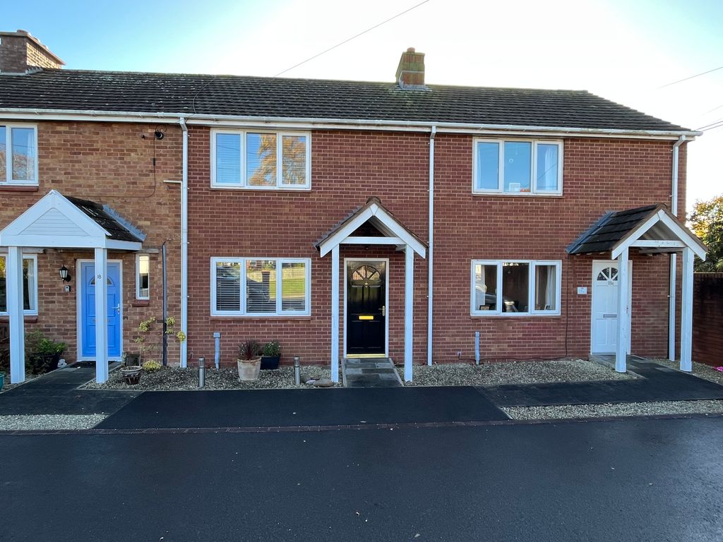 Property photo 1 of 8