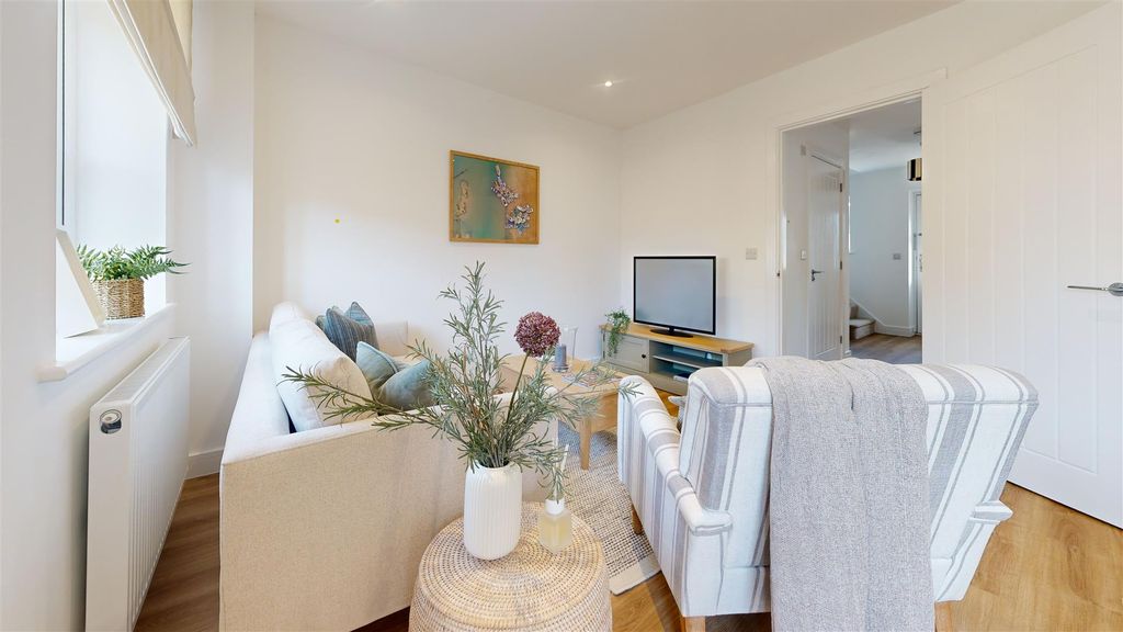 Property photo 3 of 14 Living-Room (28).Jpg