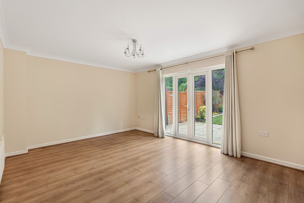 Property photo 2 of 16 26_82930
