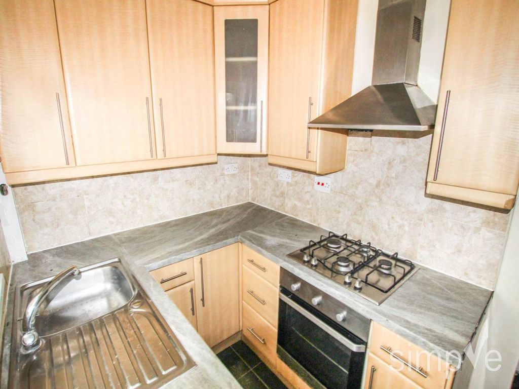 Property photo 3 of 8 Img_8347