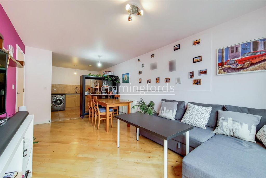 Property photo 1 of 6 2_Kitchen-Reception-3.Jpg