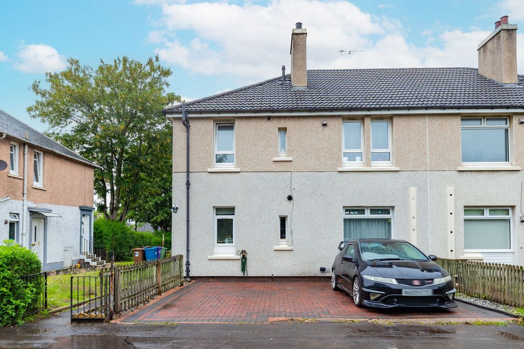 Property photo 1 of 17 External
