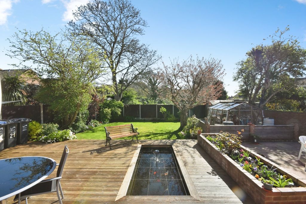 Property photo 3 of 20