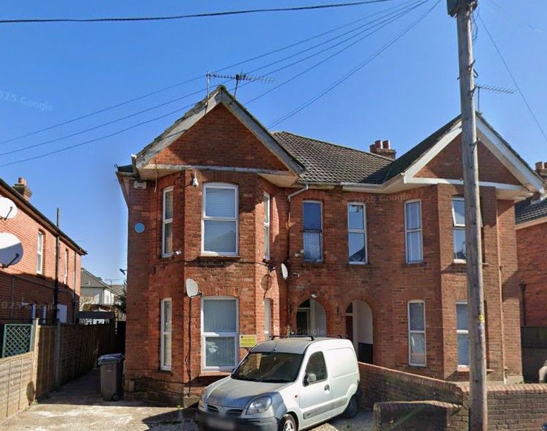Property photo 1 of 7 Front