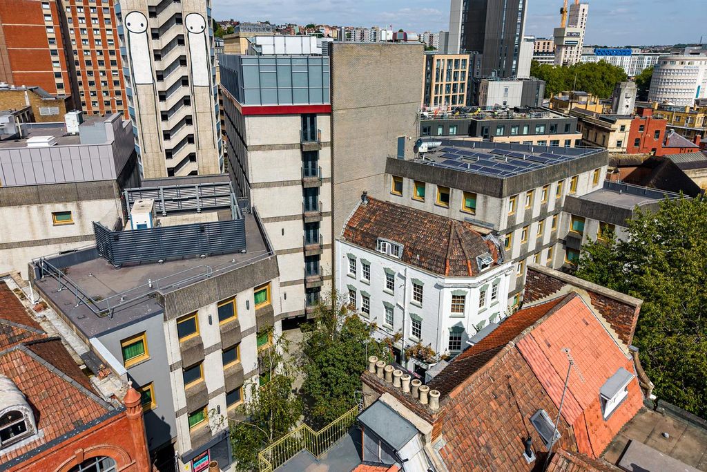 Property photo 3 of 37 John Street, City Centre, Bristol Bs1 2Ht | Leaseh